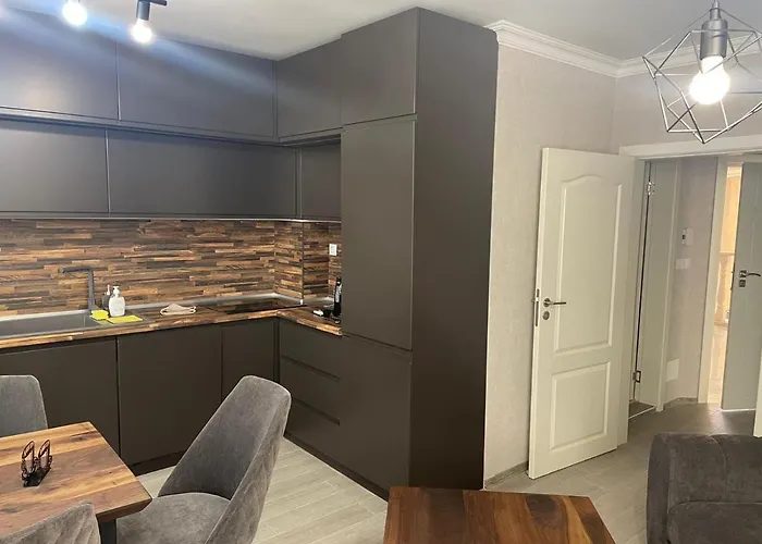 Апартамент Valencia Gardens Luxury Несебър