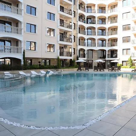 Valencia Gardens Luxury Apartment
