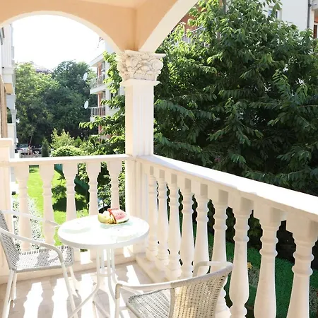 Valencia Gardens Luxury Apartment