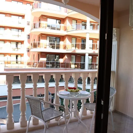 Valencia Gardens Luxury Apartment Nesebar