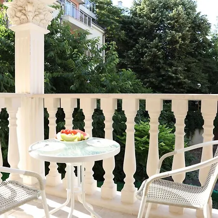 Valencia Gardens Luxury Apartment