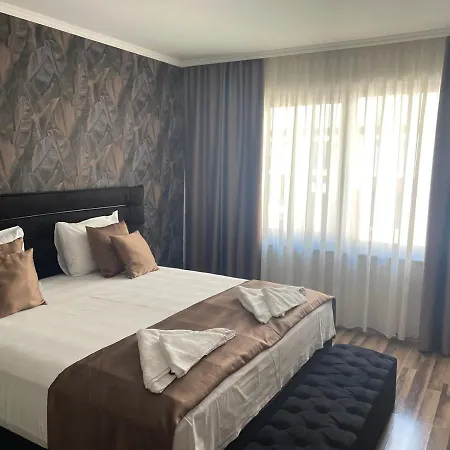 Valencia Gardens Luxury * 네세부르